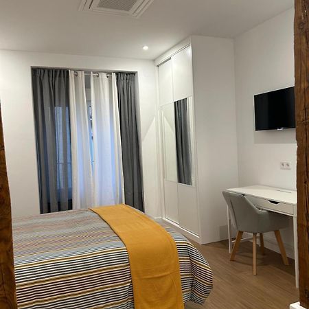 Apartamentos Gravina Madrid Exterior photo